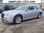 Chrysler 300 Touring  used cars market