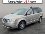 Chrysler Town & Country Touring  used cars market