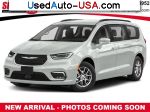 Chrysler Pacifica Touring-L  used cars market