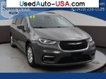 Chrysler Pacifica Touring L  used cars market