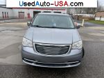 Chrysler Town & Country Touring  used cars market