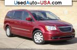 Chrysler Town & Country Touring  used cars market